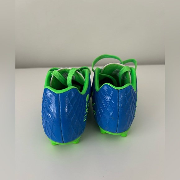 Eletto Soccer Cleats - Picture 5 of 10